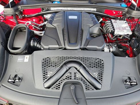 New 2026 Porsche Macan S image 23