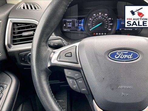 Used 2024 Ford Edge SEL AWD/4WD image 18