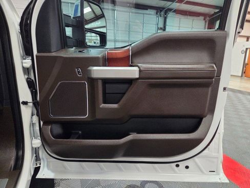 Used 2022 Ford F350 King Ranch w/ King Ranch Ultimate Package image 39