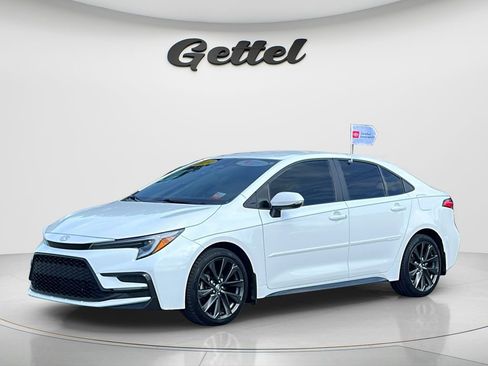 Used 2024 Toyota Corolla SE FWD image 1