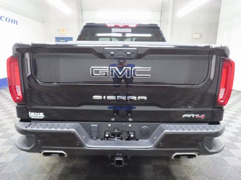 Used 2024 GMC Sierra 1500 AT4 image 40