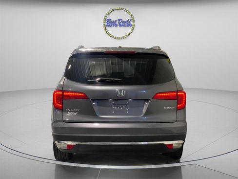 Used 2016 Honda Pilot Touring image 4