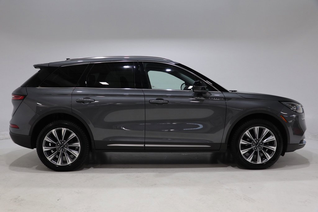 Used 2022 Lincoln Corsair Reserve AWD/4WD image 9
