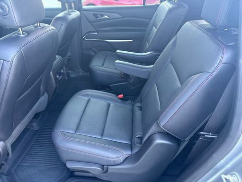 Used 2025 Chevrolet Traverse Z71 w/ Driver Confidence Package AWD/4WD image 12