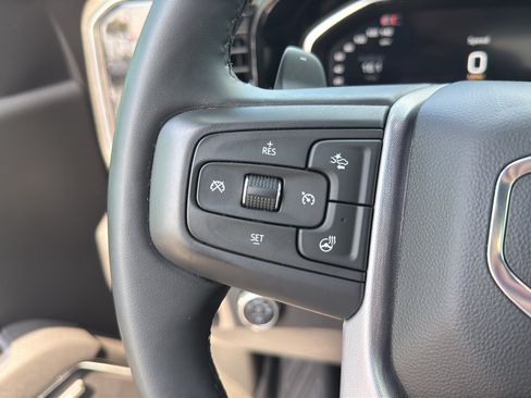 Used 2025 GMC Sierra 1500 Elevation AWD/4WD image 15