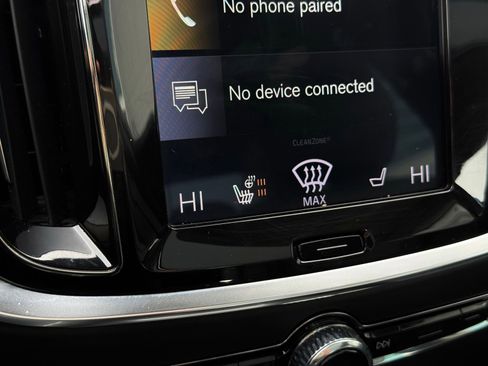 Used 2019 Volvo S60 T5 Momentum image 33