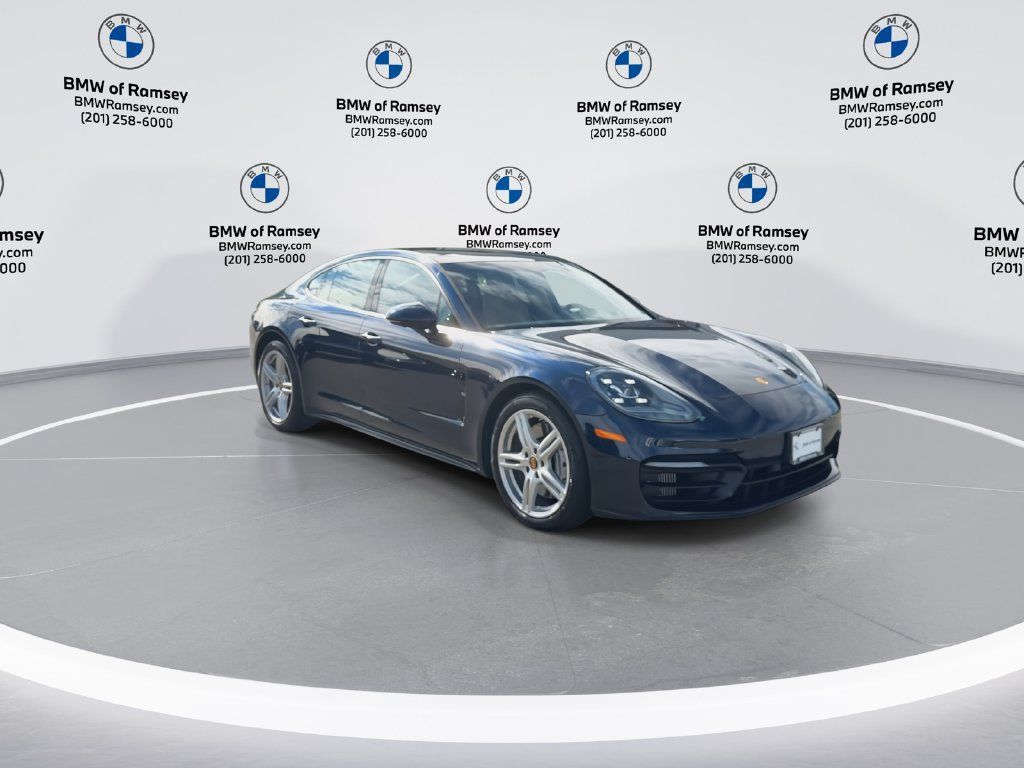 Used 2021 Porsche Panamera RWD image 4