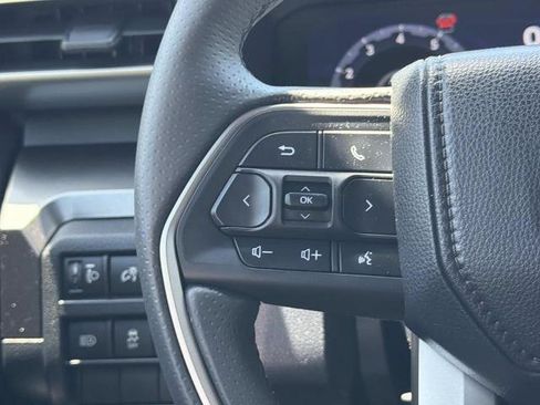 Used 2025 Toyota 4Runner TRD Off-Road AWD/4WD image 12