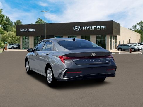 New 2026 Hyundai Elantra Blue image 5