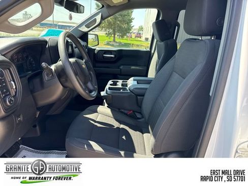 Used 2023 Chevrolet Silverado 1500 Custom AWD/4WD image 9