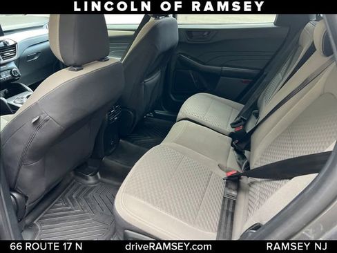 Used 2022 Ford Escape SE w/ Cold Weather Package AWD/4WD image 14