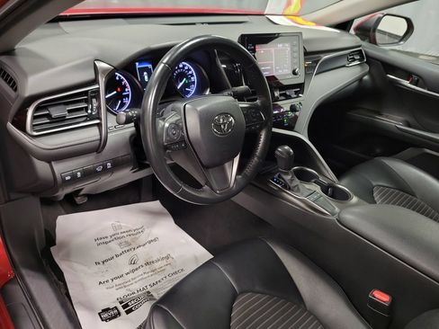 Used 2023 Toyota Camry SE FWD image 13