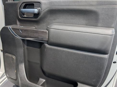 Used 2020 Chevrolet Silverado 2500 LTZ w/ LTZ Convenience Package image 38