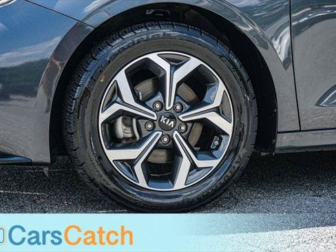 Used 2019 Kia Forte LXS FWD image 16