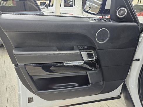 Used 2014 Land Rover Range Rover Supercharged image 39