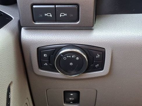 Used 2017 Ford F250 XLT w/ XLT Value Package AWD/4WD image 24