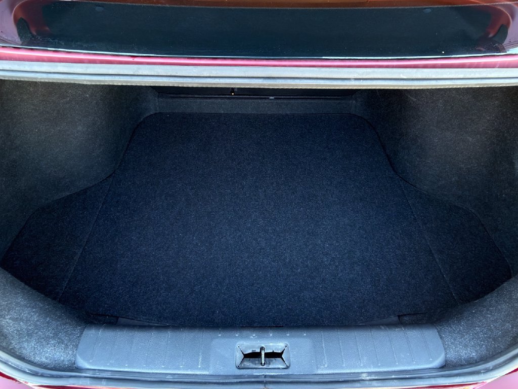 Used 2021 Nissan Sentra SV w/ SV Premium Package FWD image 9