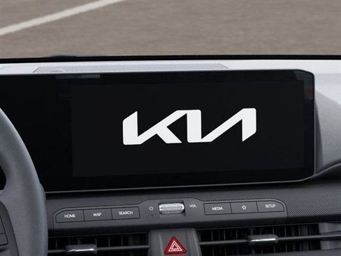 New 2026 Kia K4 LXS image 20