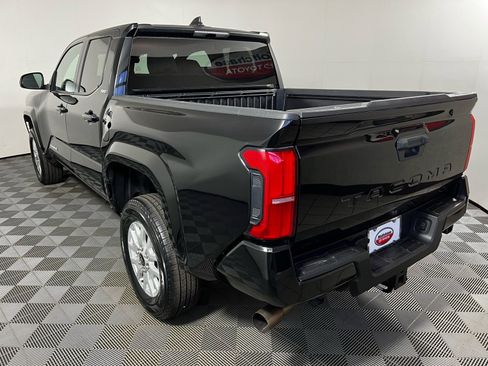 Certified 2024 Toyota Tacoma SR5 image 9