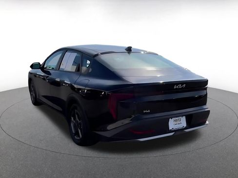 Used 2025 Kia K4 LXS image 11