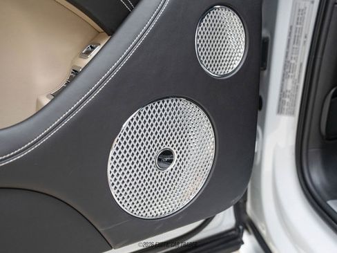 Used 2022 Bentley Bentayga Speed image 44