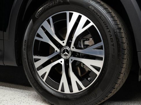 Used 2026 Mercedes-Benz GLB 250 image 10