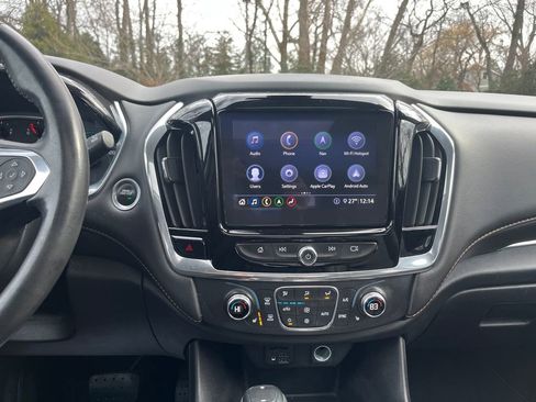 Used 2020 Chevrolet Traverse LT w/ LT Premium Package image 27