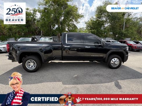 Used 2024 GMC Sierra 3500 Denali Ultimate AWD/4WD image 8