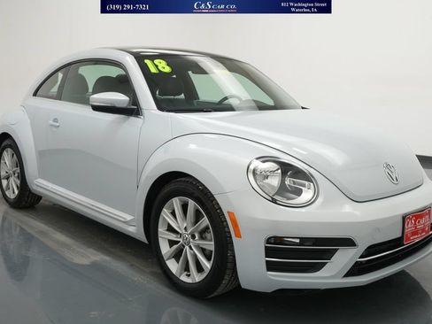 Used 2018 Volkswagen Beetle 2.0T SE FWD image 1