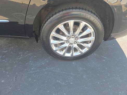 Used 2019 Buick Enclave Premium w/ Experience Buick Package AWD/4WD image 35