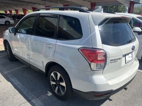 Used 2018 Subaru Forester 2.5i Premium w/ All-Weather Package AWD/4WD image 7