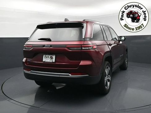 Used 2024 Jeep Grand Cherokee Limited 4xe w/ Luxury Tech Group II AWD/4WD image 5