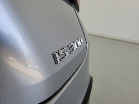 Used 2024 Lexus IS 300 w/ Comfort Package RWD image 8