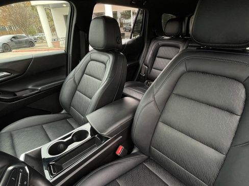 Certified 2025 Chevrolet Equinox LT w/ Convenience Package II image 21