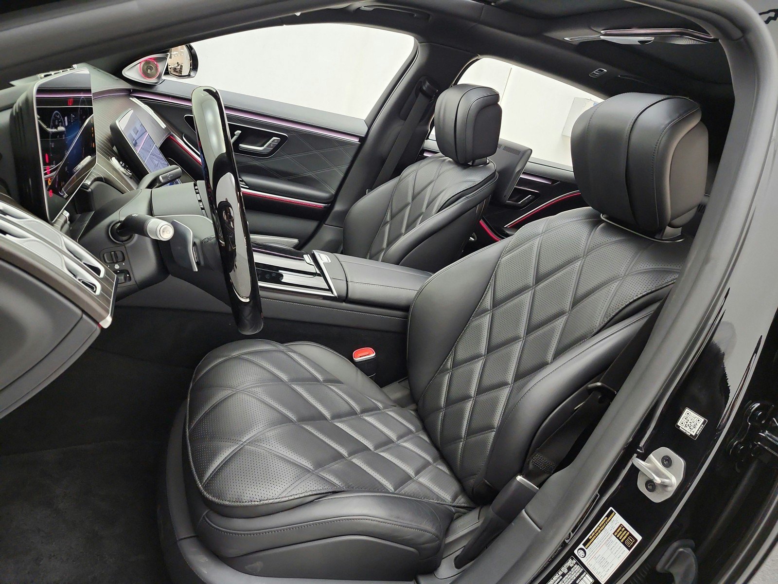 Certified 2025 Mercedes-Benz Maybach S 580 4MATIC image 10