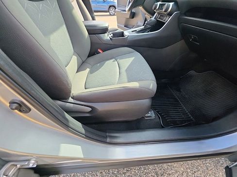 Used 2022 Toyota RAV4 XLE w/ Convenience Package AWD/4WD image 31