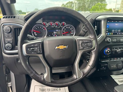 Used 2020 Chevrolet Silverado 1500 LT w/ Texas Edition image 34