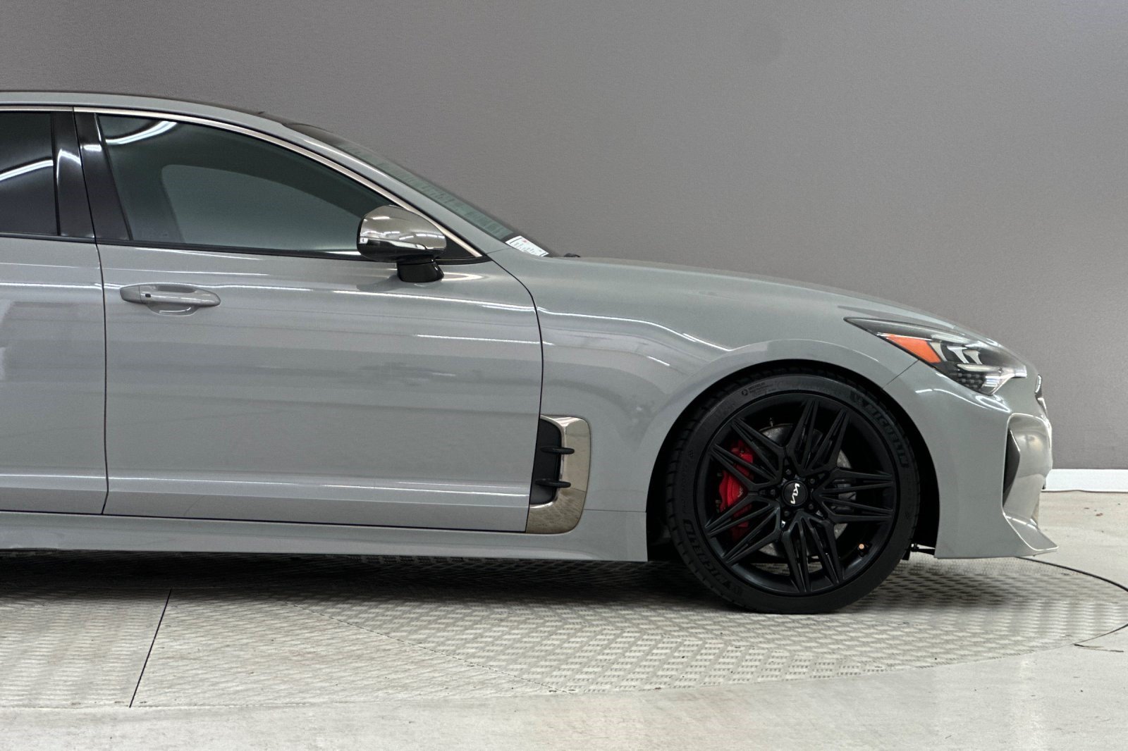 Used 2022 Kia Stinger GT1 RWD image 35