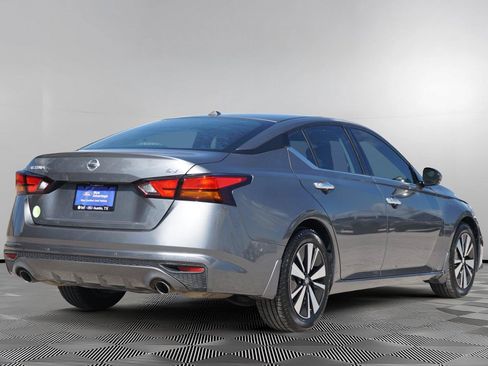 Used 2019 Nissan Altima 2.5 SV FWD image 5
