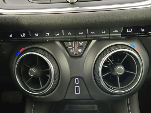 New 2025 Chevrolet Blazer LT w/ Convenience Package image 19