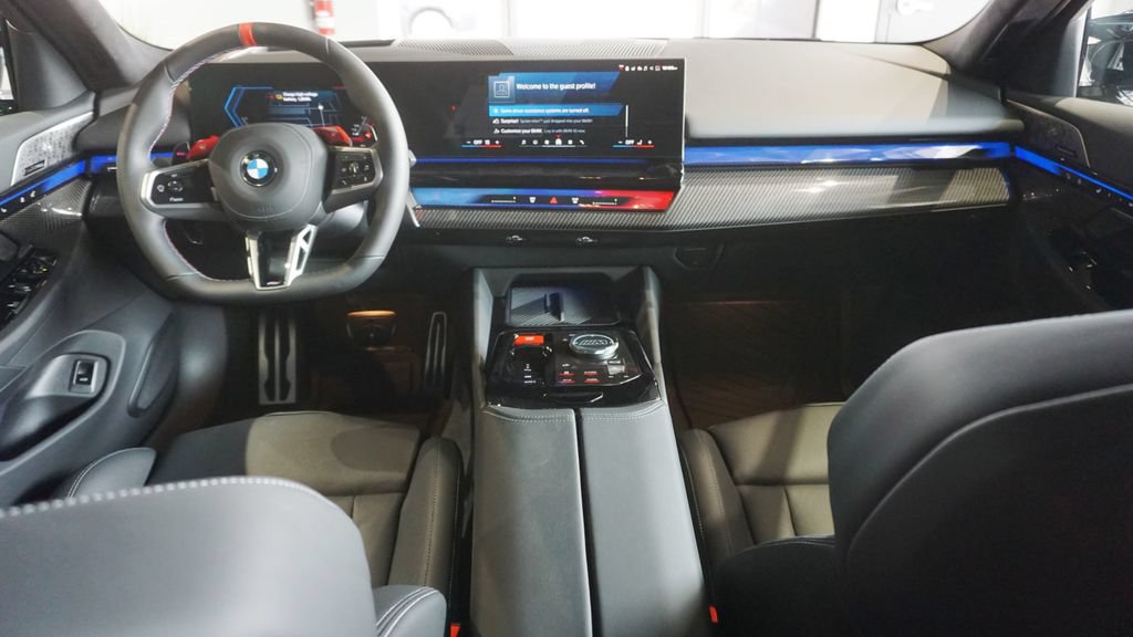 New 2027 BMW M5 Touring AWD/4WD image 15