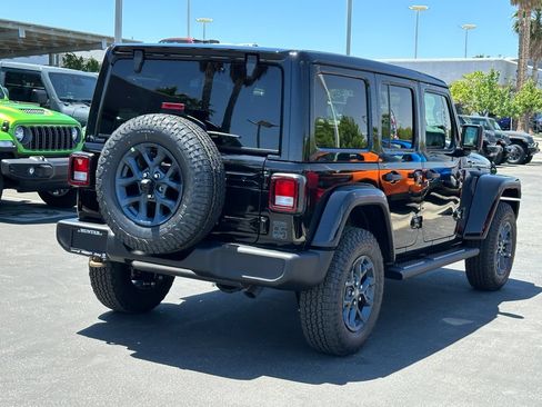 New 2026 Jeep Wrangler Unlimited Sport AWD/4WD image 7