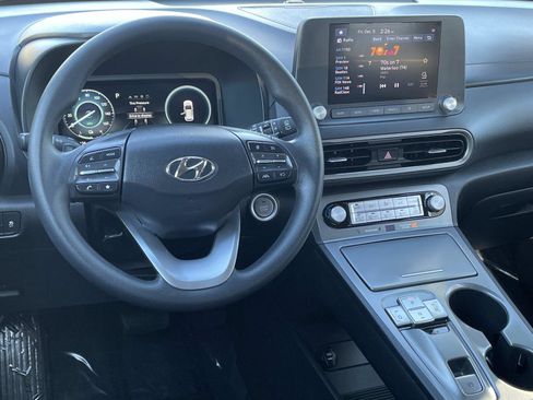 Certified 2023 Hyundai Kona SE image 6