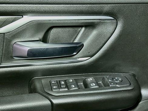 New 2026 RAM 1500 4x4 Crew Cab image 12