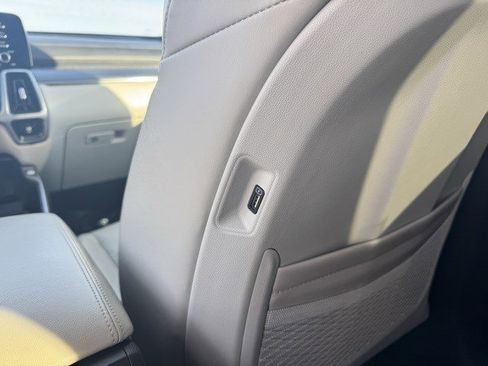 Used 2021 Kia Sorento S w/ Panoramic Sunroof Package image 32