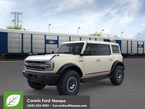 New 2026 Ford Bronco Outer Banks image 2