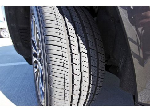 Used 2021 Jeep Grand Cherokee L Summit image 32