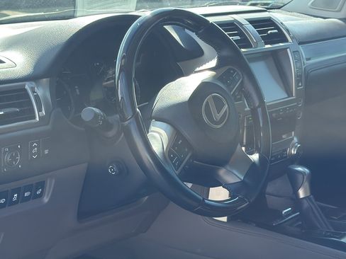 Used 2021 Lexus GX 460 Premium image 10