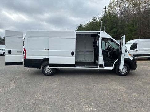 Used 2023 RAM ProMaster 3500 w/ Driver Convenience Group FWD image 10
