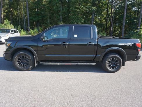 Used 2021 Nissan Titan PRO-4X w/ Pro-4x Convenience Package AWD/4WD image 20